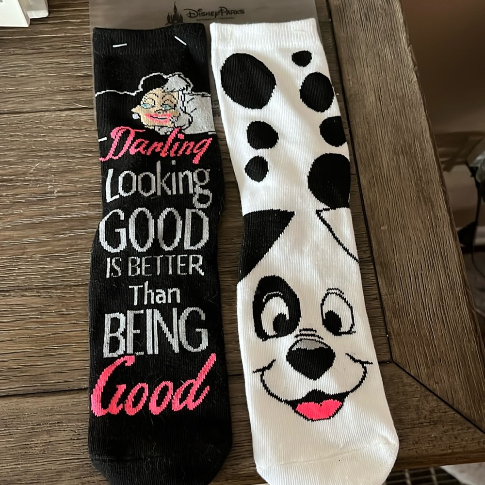 Disney parks 101 Dalmatians socks brand new